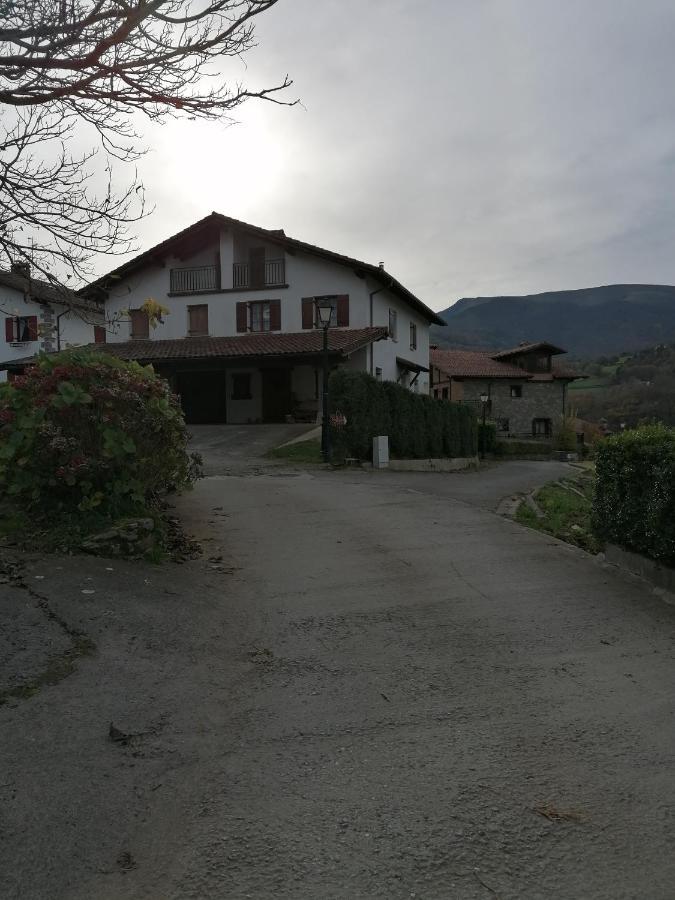 Casa Rural Soroa Landetxea Villa Arantza Kültér fotó